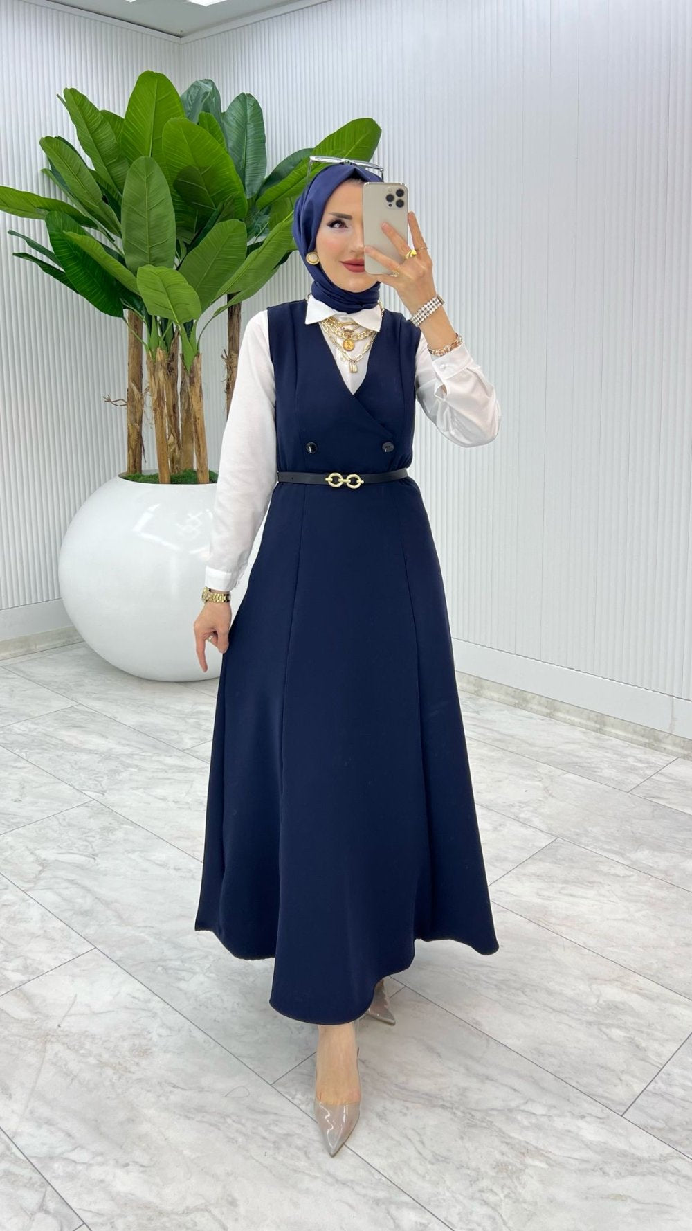 Robe Lara