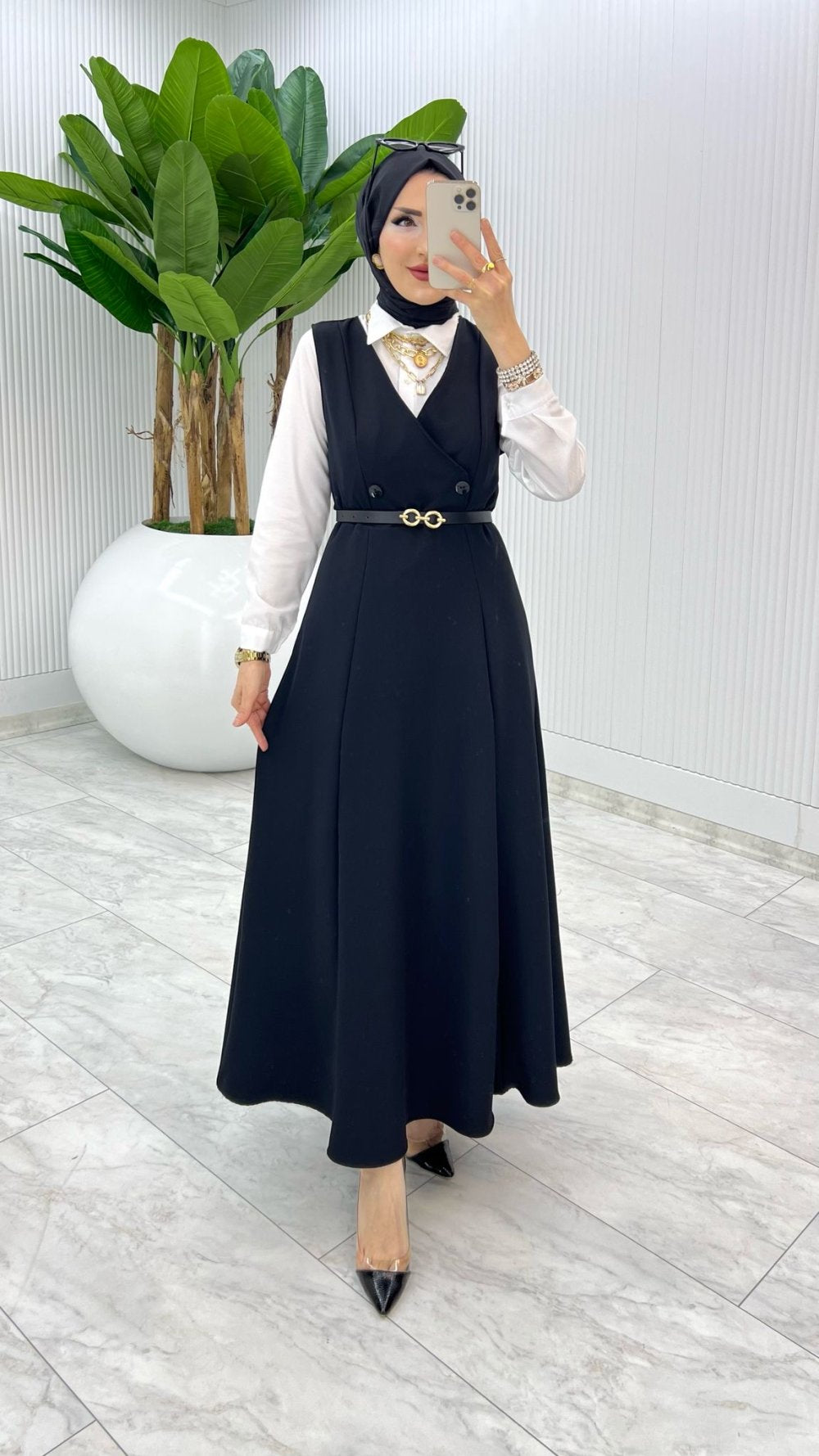 Robe Lara