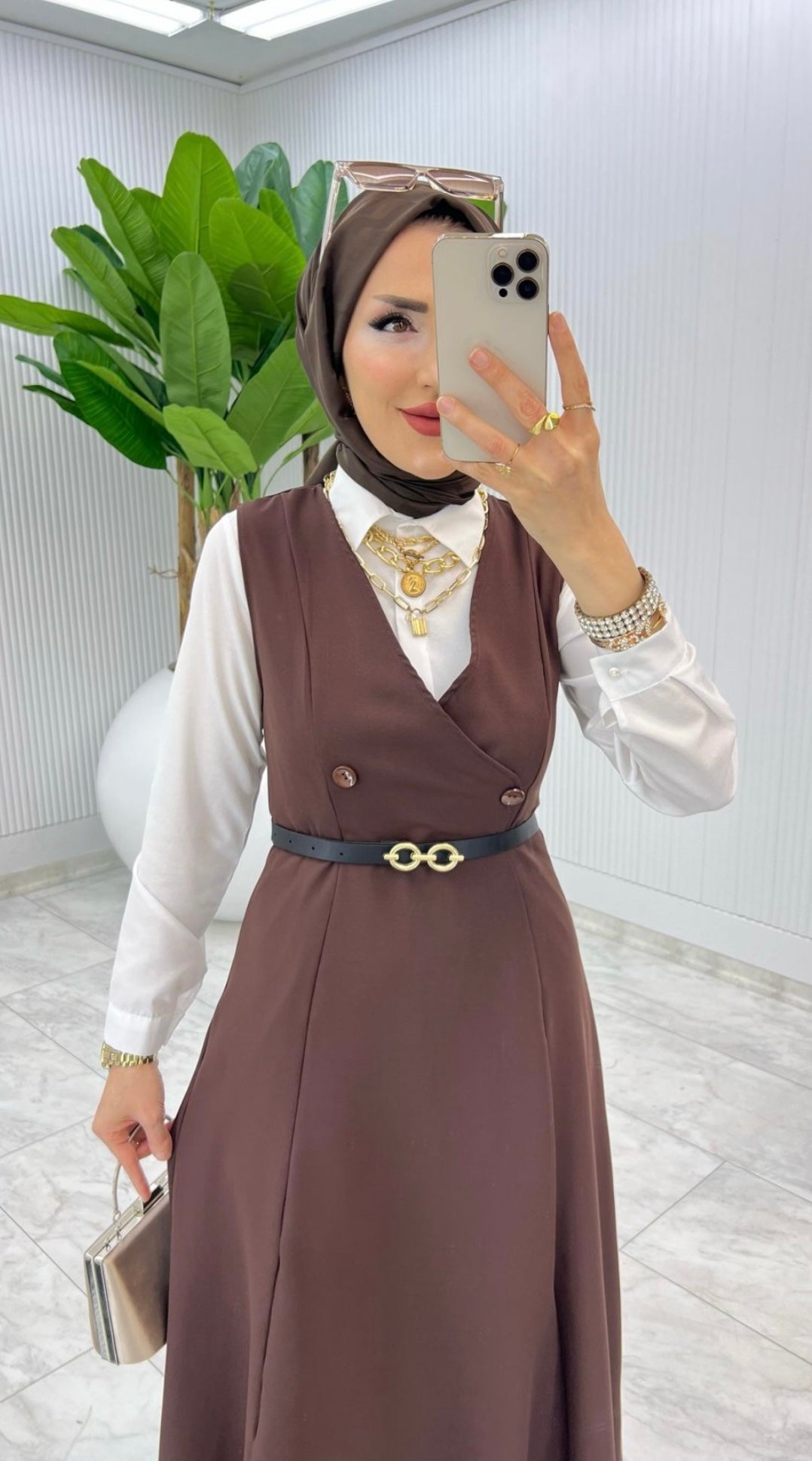 Robe Lara