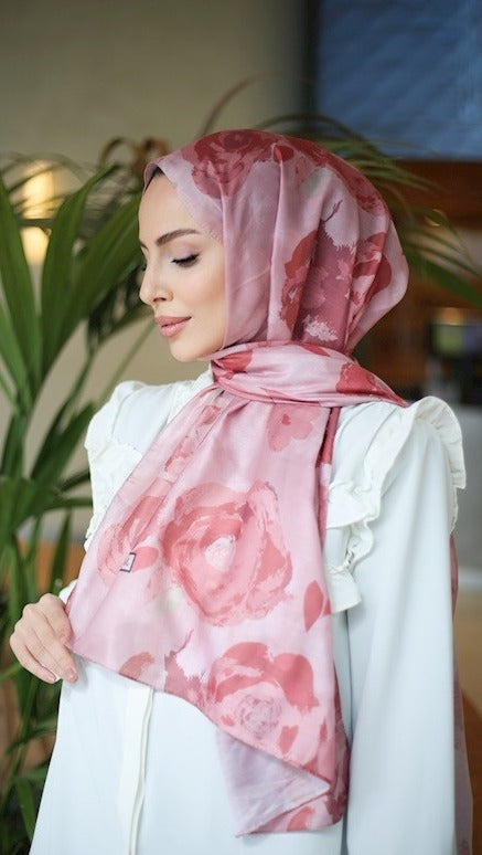 Rosaya Rose